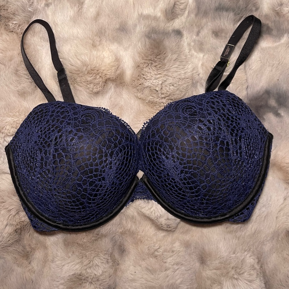 Victoria secret push up bra